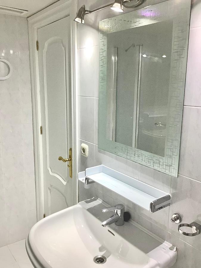 Apartamento La Nogalera Modern And Spacious With Pool And Sea View Torremolinos